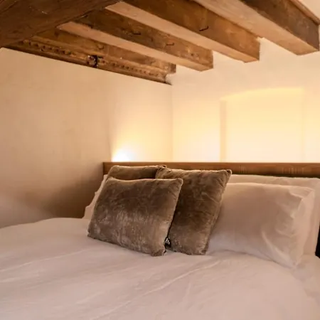 Venice's Air Loft D'artista Apartment *